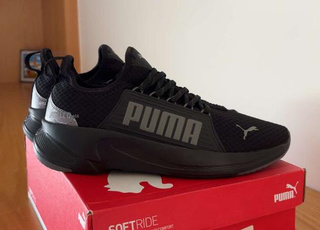 chaussure de sport puma taille 42,5