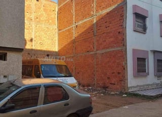 بقعة ارضية للبيع