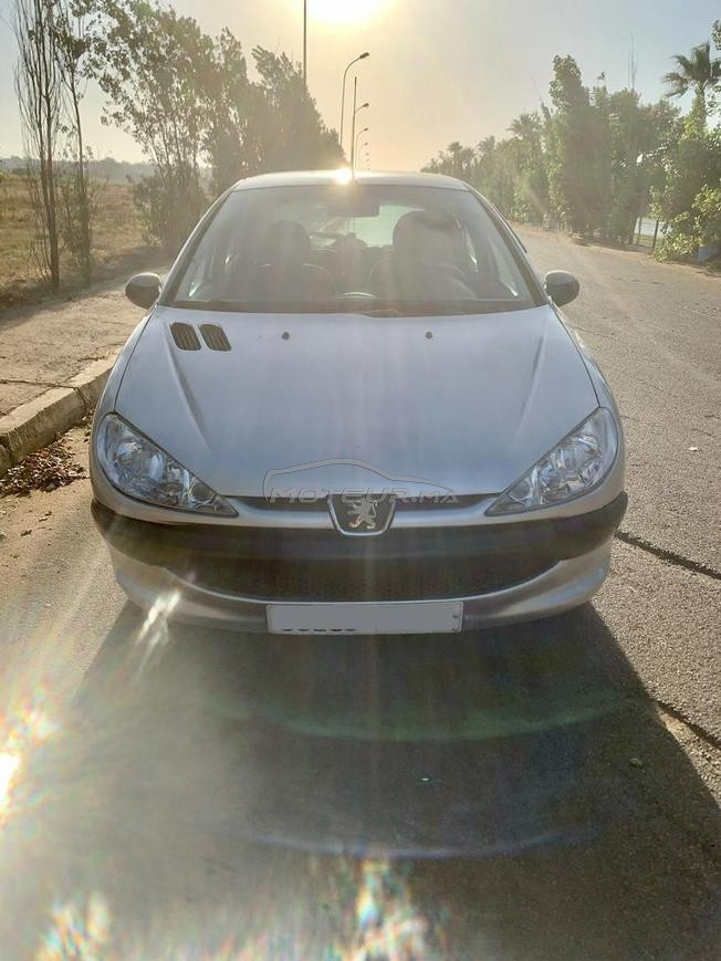 Peugeot 206 Essence Manuelle 2005 à Salé