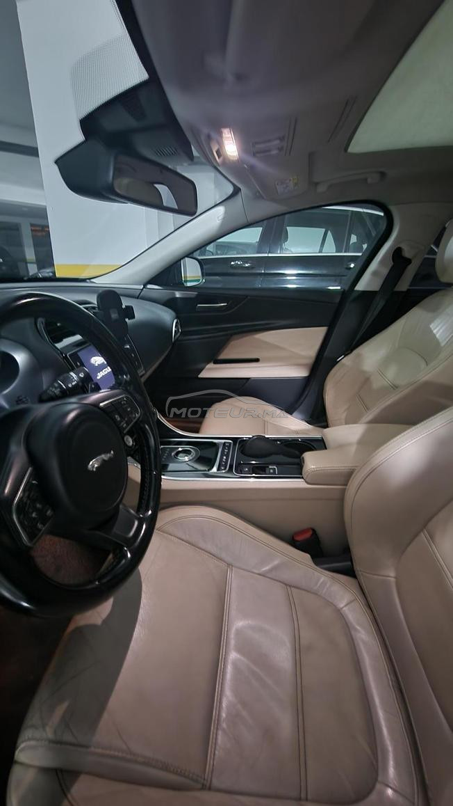 Vente Jaguar XE très bon état 