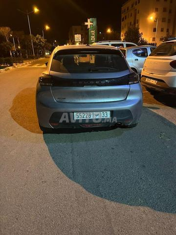 تأجير السيارات