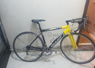  velo de course GIANT OCR