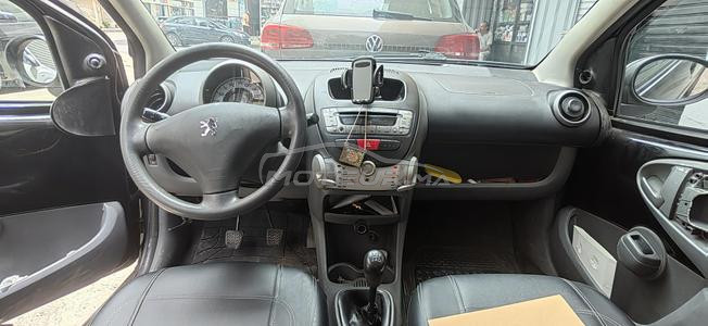 Peugeot 107 Essence Manuelle 2011 à Casablanca