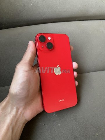 Iphone 14 normal 128GB 81 Etat neuf jamais réparer