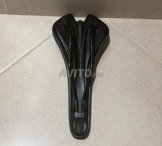Selle pour Vélo de route Giant - 2