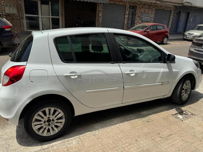 Renault Clio3  Diesel 12/2012 Manuelle  270000 KM 
