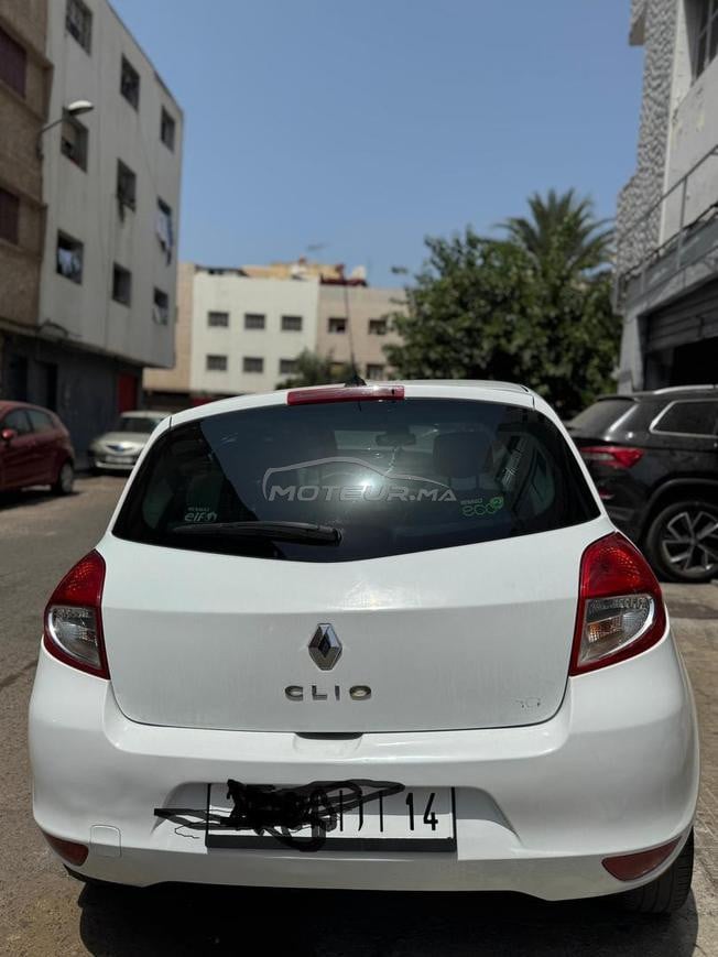 Renault Clio3  Diesel 12/2012 Manuelle  270000 KM 