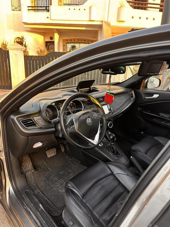 alpha romio gulietta a vendre en bon etat