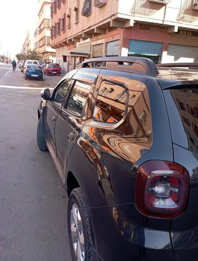 للبيع سيارة من نوع داسيا 
