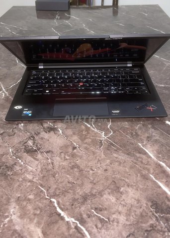 Lenovo ThinkPad X1 Carbon - 12th gen