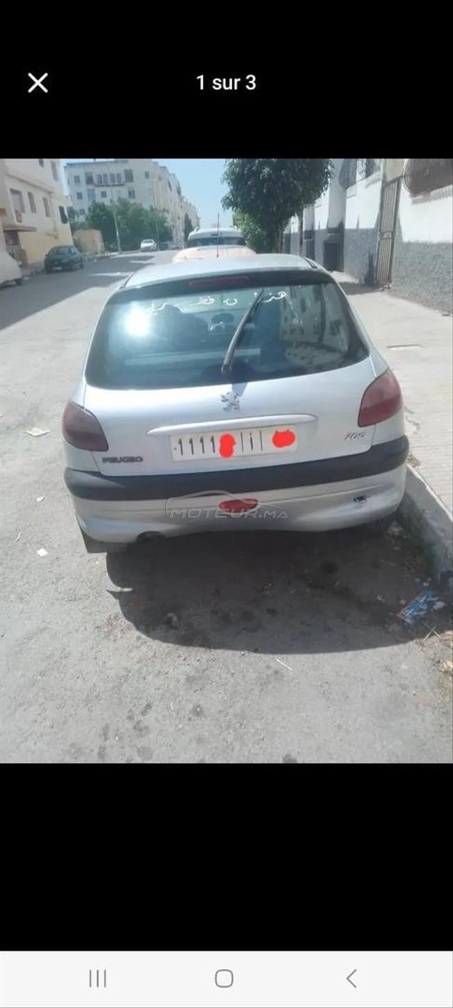 سيارة بيجو 206
