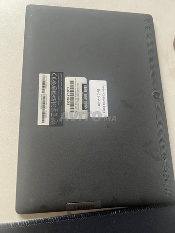 tablette Lenovo Tab3 10 Plus - écran cassé