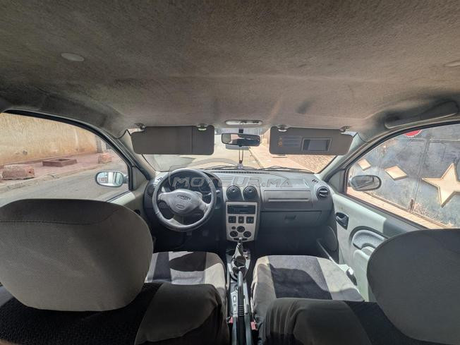 dacia Logan 2006 essence tout option très bon état