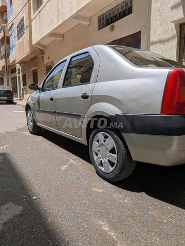 dacia Logan 2006 essence tout option très bon état - 2