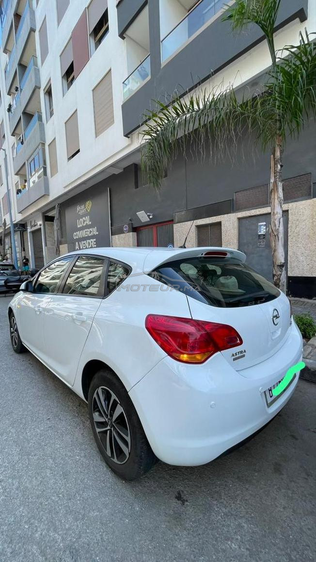 opel astra essence 