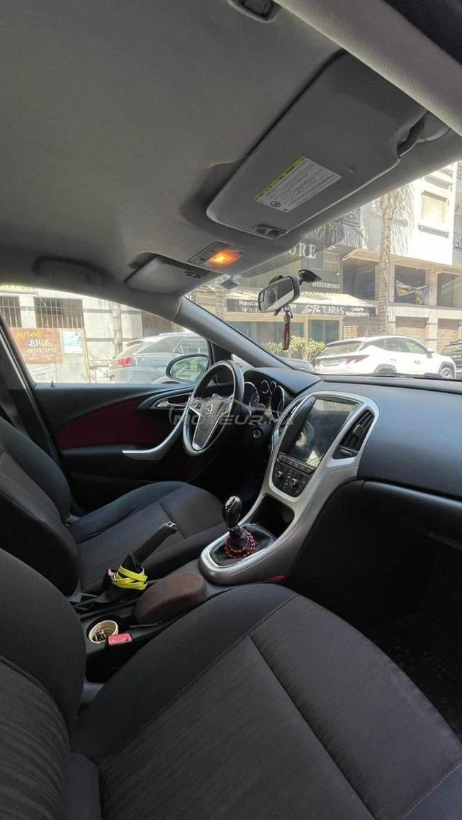 opel astra essence 
