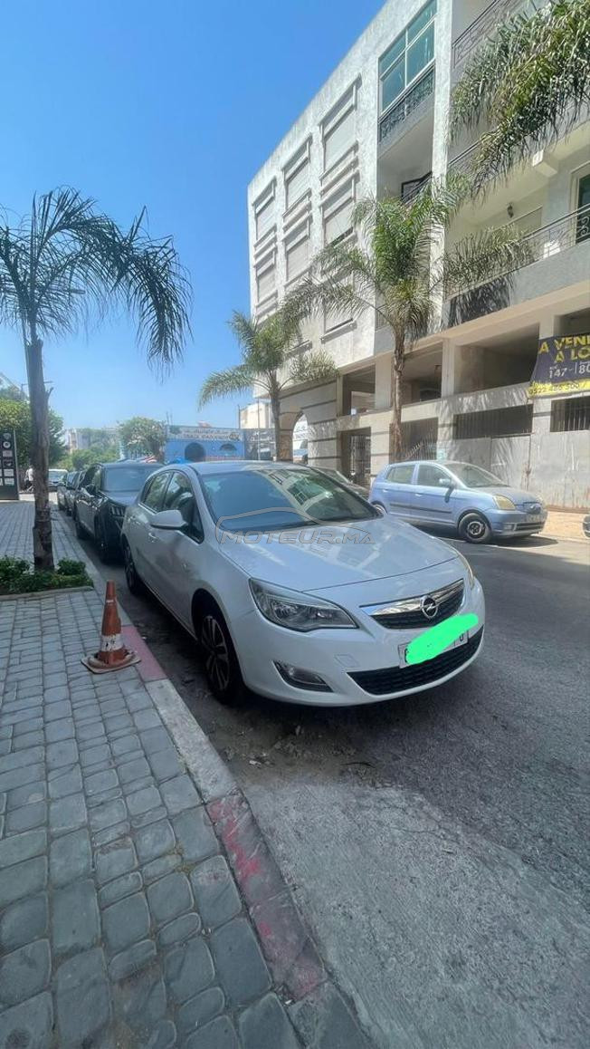 opel astra essence 