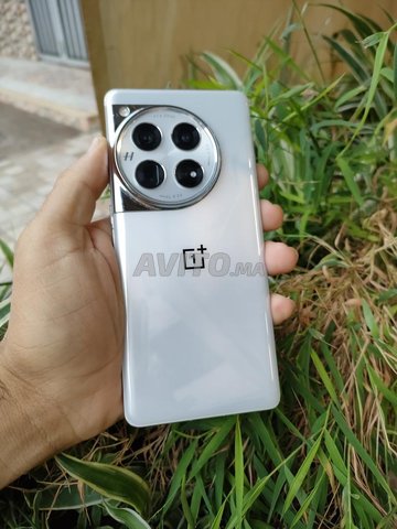 One Plus 12 5G 12Go 256Gb Snap 8Gen3