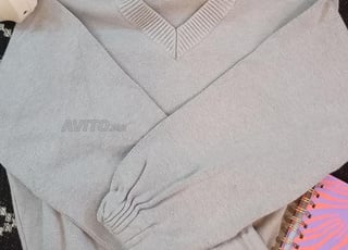 pulls Zara gris taille 9-10 ans 