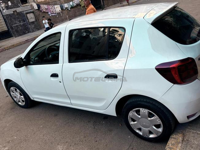 dacia Sandero blanche