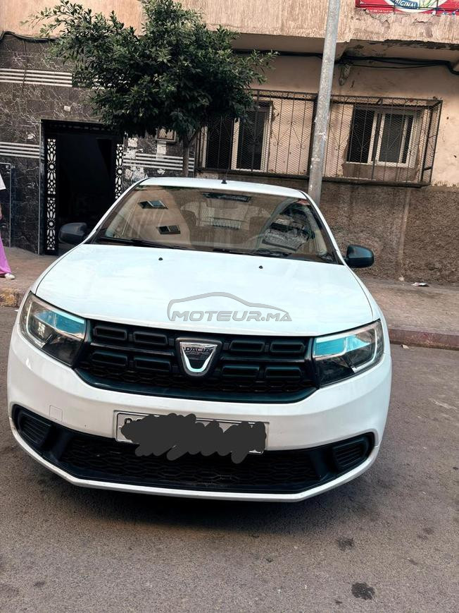 dacia Sandero blanche