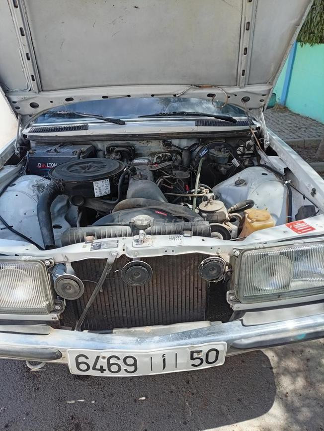 Mercedes 240 D