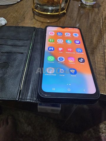 téléphone portable Samsung A23