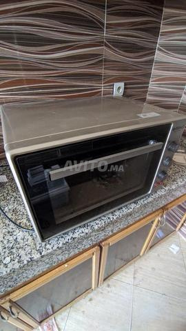 Four Itimat 60 Litres en excellent état à vendre