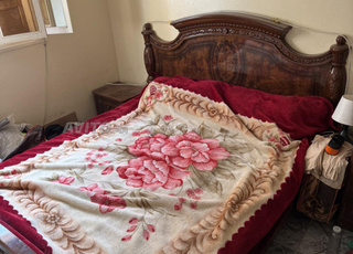 Placard et Grand Lit aves 3 coiffeuses 