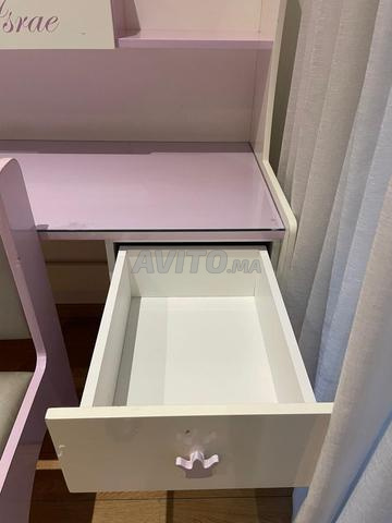 Bureau avec chaise à vendre.   - 2