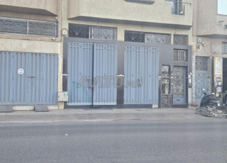 magasin à vendre à  hay nassim 