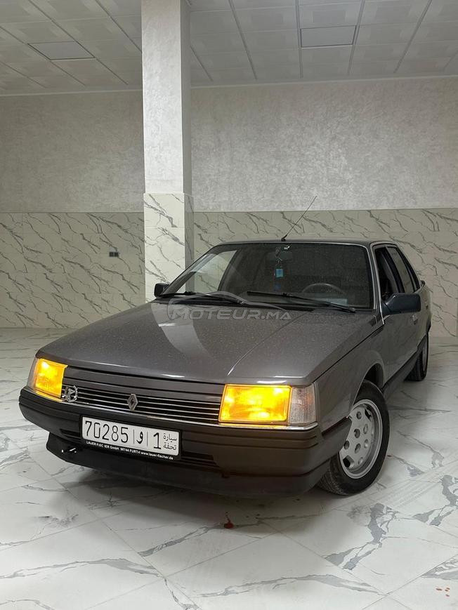 Renault R25 Essence Manuelle 1982 à Oujda