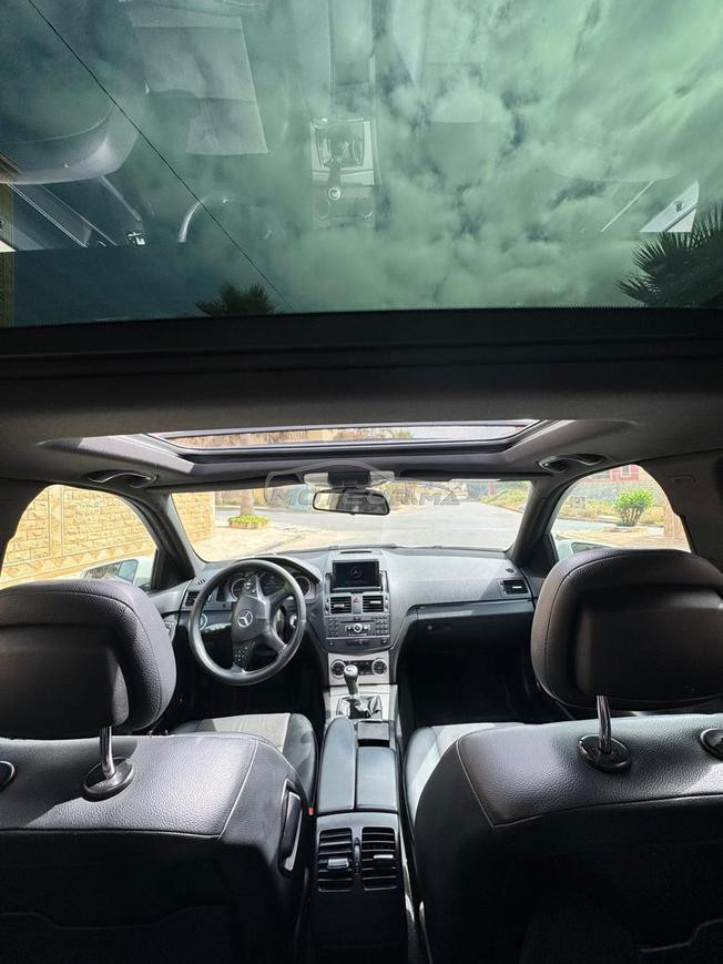 Mercedes Benz 220 en bonne état 