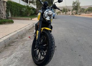 Ducats Scrambler neuve 3500km