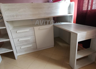 A vendre ensemble lit,bureau et placard type Kitea