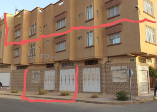 شقة 132 متر مربع مع مرآب 32 متر مربع في وجدة