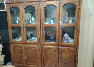 deux vitrines jumelles   فيترينات