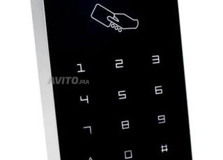 Contrôle d’accès destiné aux ascenseurs et portes.