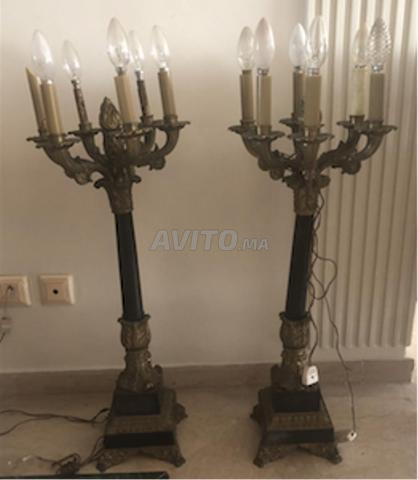 زوج كبير من الشمعدانات البرونزية بطلاء مزدوج