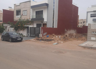 ارض للبيع لبناء فيلا متوسطة