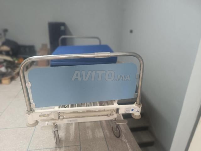 Lit medical avec matelas neuf - 2