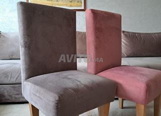 Chaises tapissées - en bois