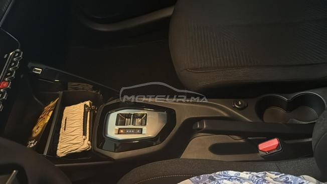 Peugeot 208 hybride 2025 1er main