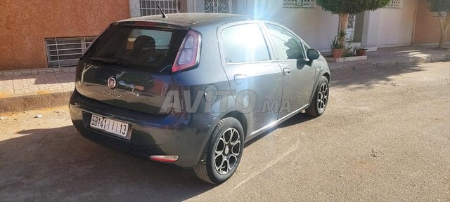 Fiat Punto Diesel Manuelle 2018 à Béni Mellal