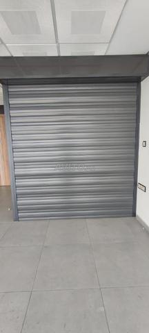 cuisine pour bureau, volet roulant électrique - 2