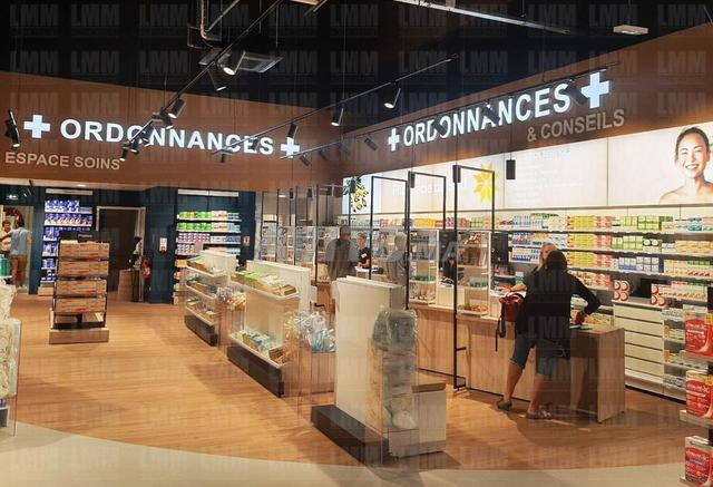 rayonnage de pharmacie - 2