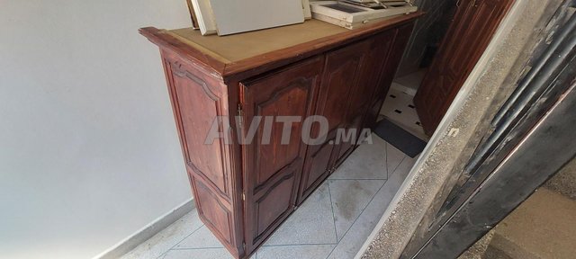 Armoire en bois massif 4 portes – 2,40 m x 1,31 m