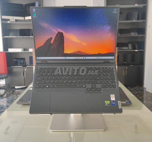 Lenovo Legion Pro 5 240Hz