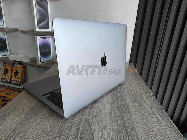 NEUF  MacBook PRO 13 TOUCH BAR M1 / MA7AL
