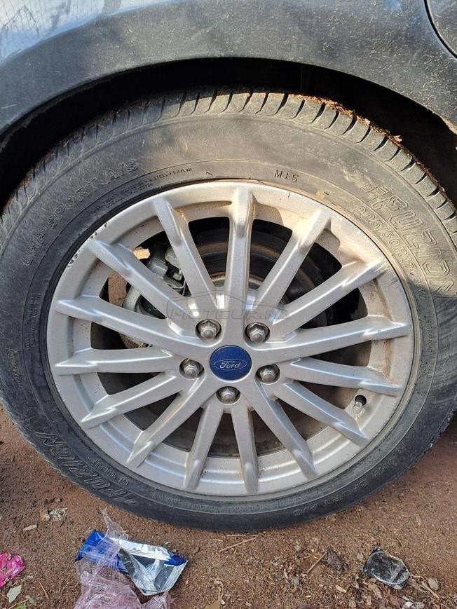 Ford c max hybrid 